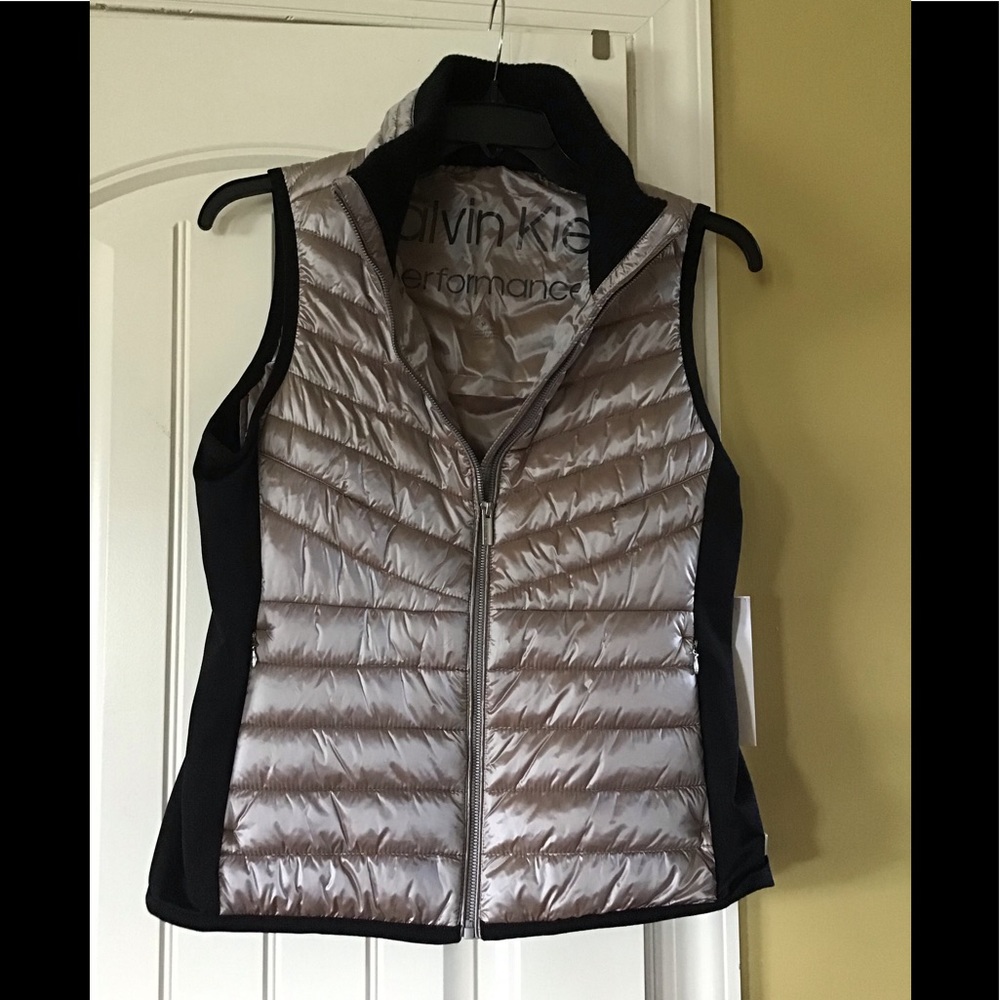 SOLD🆕CALVIN KLEIN PERFORMANCE WOMENS (SzM) - Picture 5 of 12